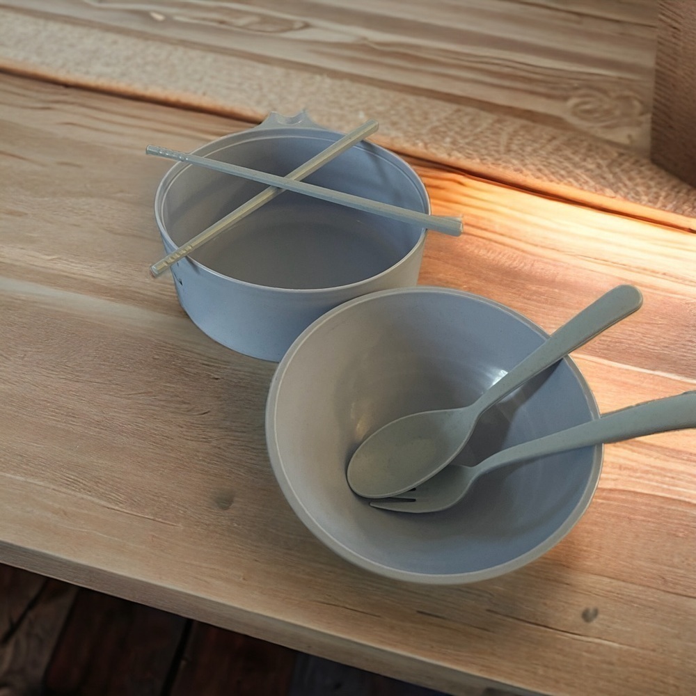 New in Packaging Plastic Blue Noodle Bowl and Cereal Bowl Set with Utensils